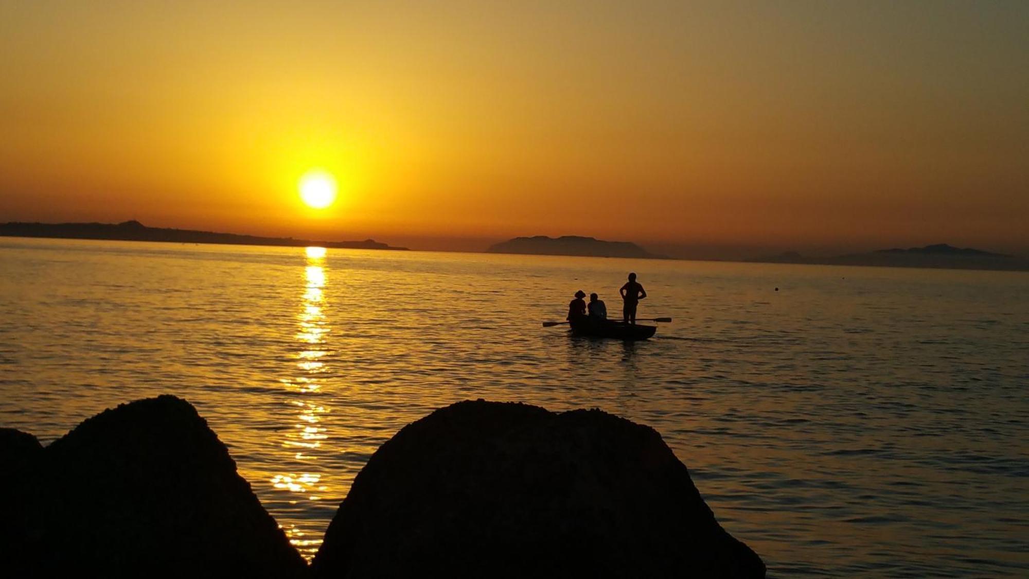 La Baia Di Ulisse Villa เวเนติโค ภายนอก รูปภาพ