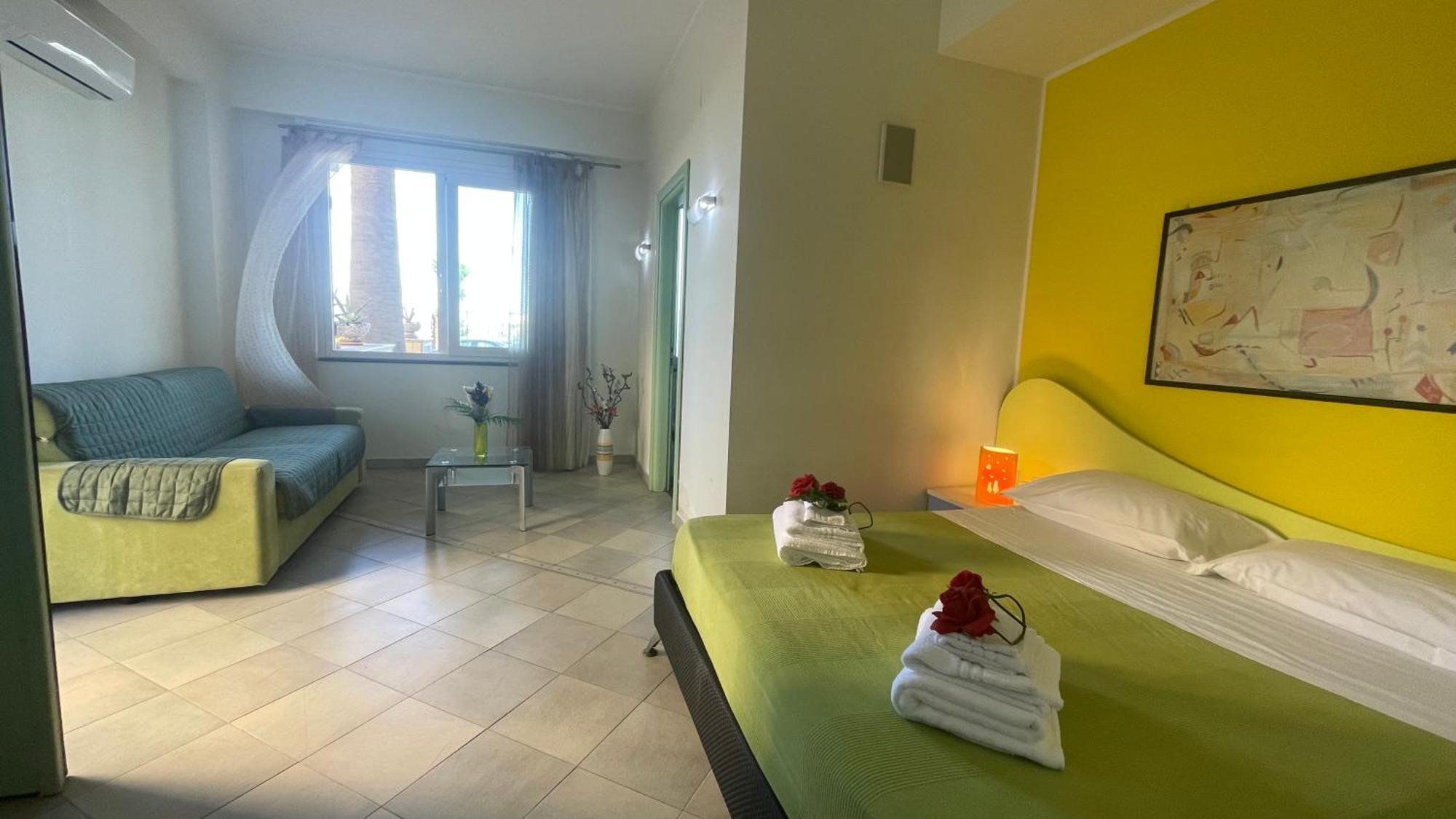 La Baia Di Ulisse Villa เวเนติโค ภายนอก รูปภาพ