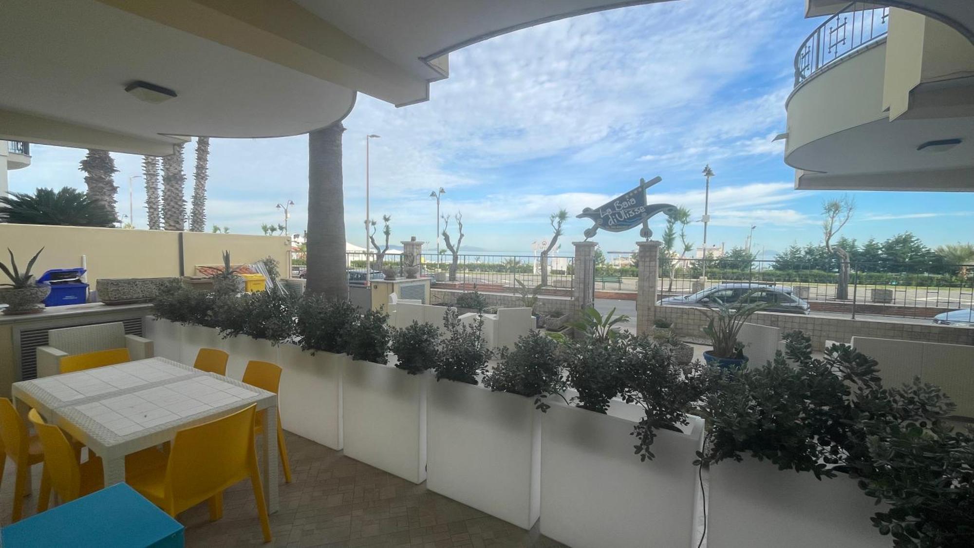 La Baia Di Ulisse Villa เวเนติโค ภายนอก รูปภาพ
