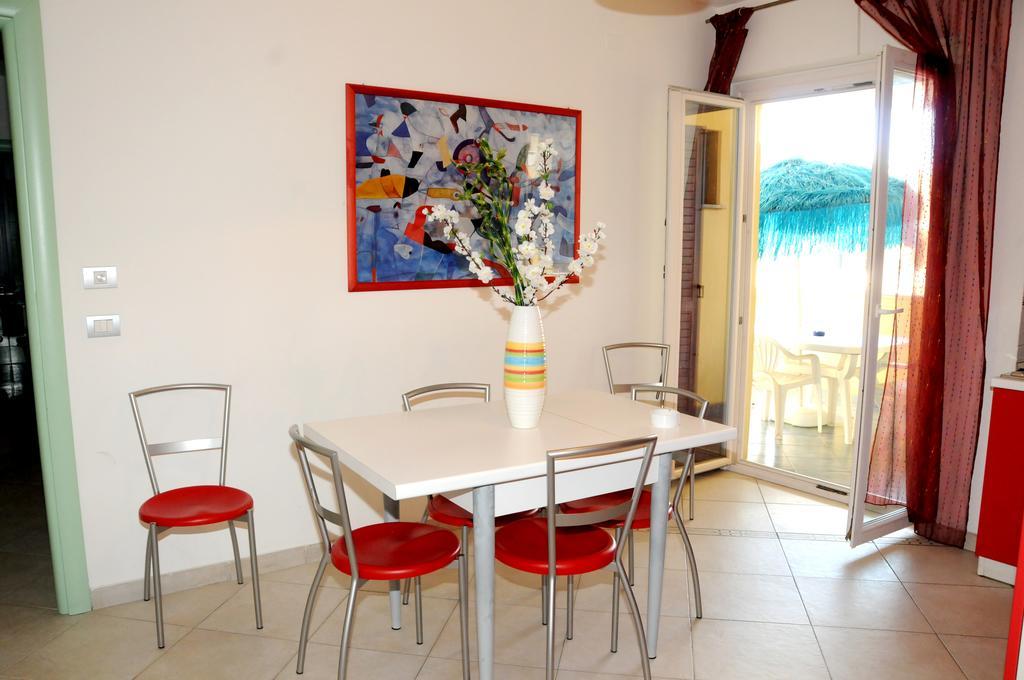 La Baia Di Ulisse Villa เวเนติโค ภายนอก รูปภาพ